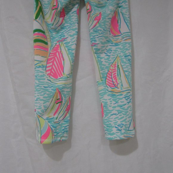 Lilly Pulitzer XS UPF 50+ Weekender Crop Leggings - Picture 8 of 8